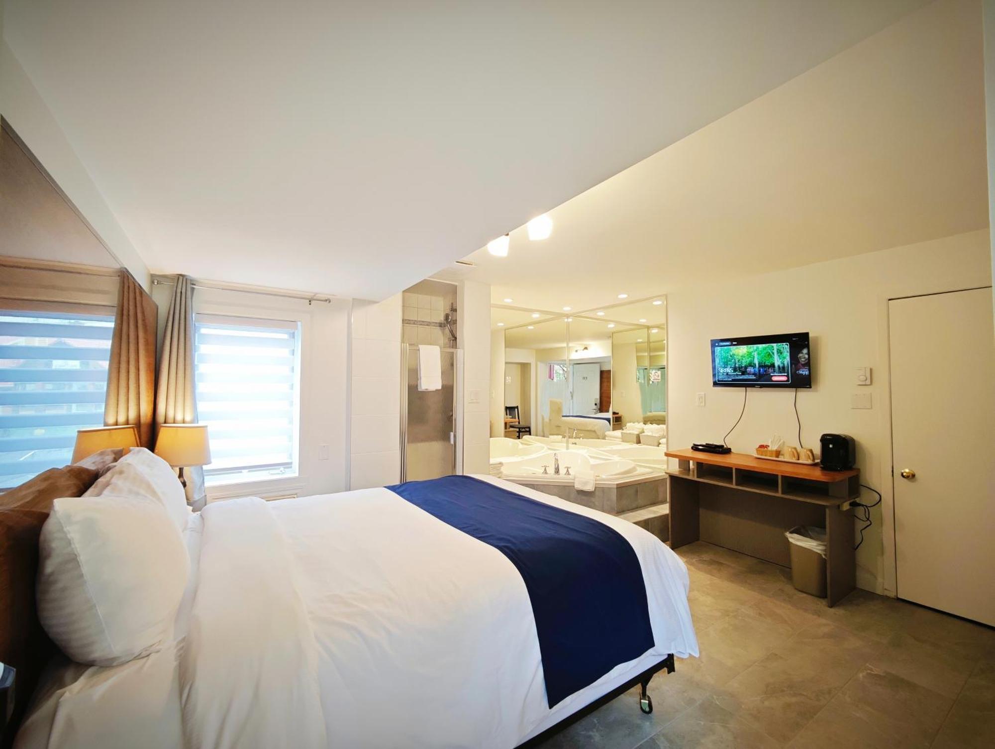 Motel Des Pentes Et Suites Saint-Sauveur-des-Monts Esterno foto
