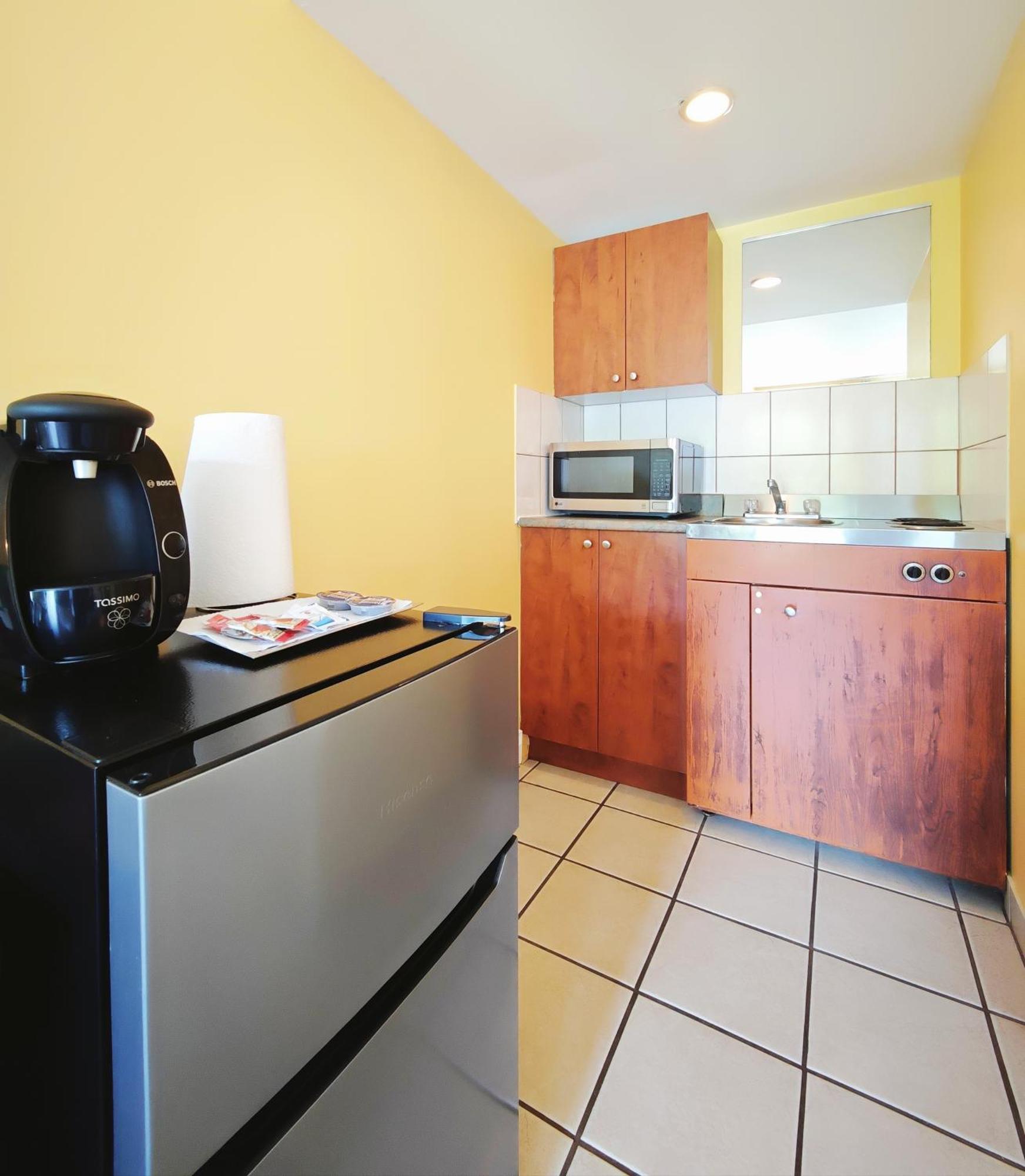 Motel Des Pentes Et Suites Saint-Sauveur-des-Monts Esterno foto